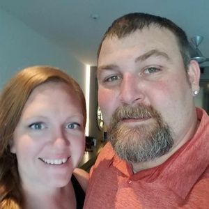 Meet your Posher, Dustin